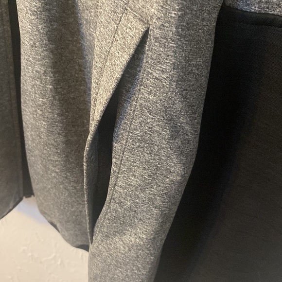 San Francisco Giants Sports by Carl Banks Men’s Black & Orange Full Zip Jacket - Picture 5 of 10